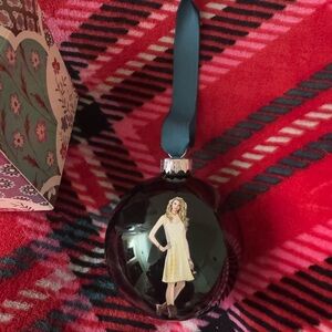 Taylor Swift Debut Green Ball Ornament